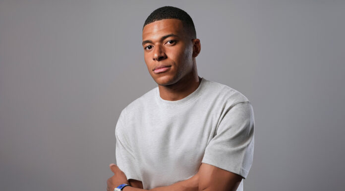 Килиан Мбаппе представляет новинку от Hublot